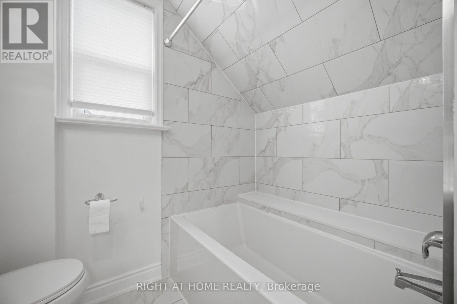 154 Martin Grove Road, Toronto, Ontario  M9B 4K9 - Photo 26 - W13581618