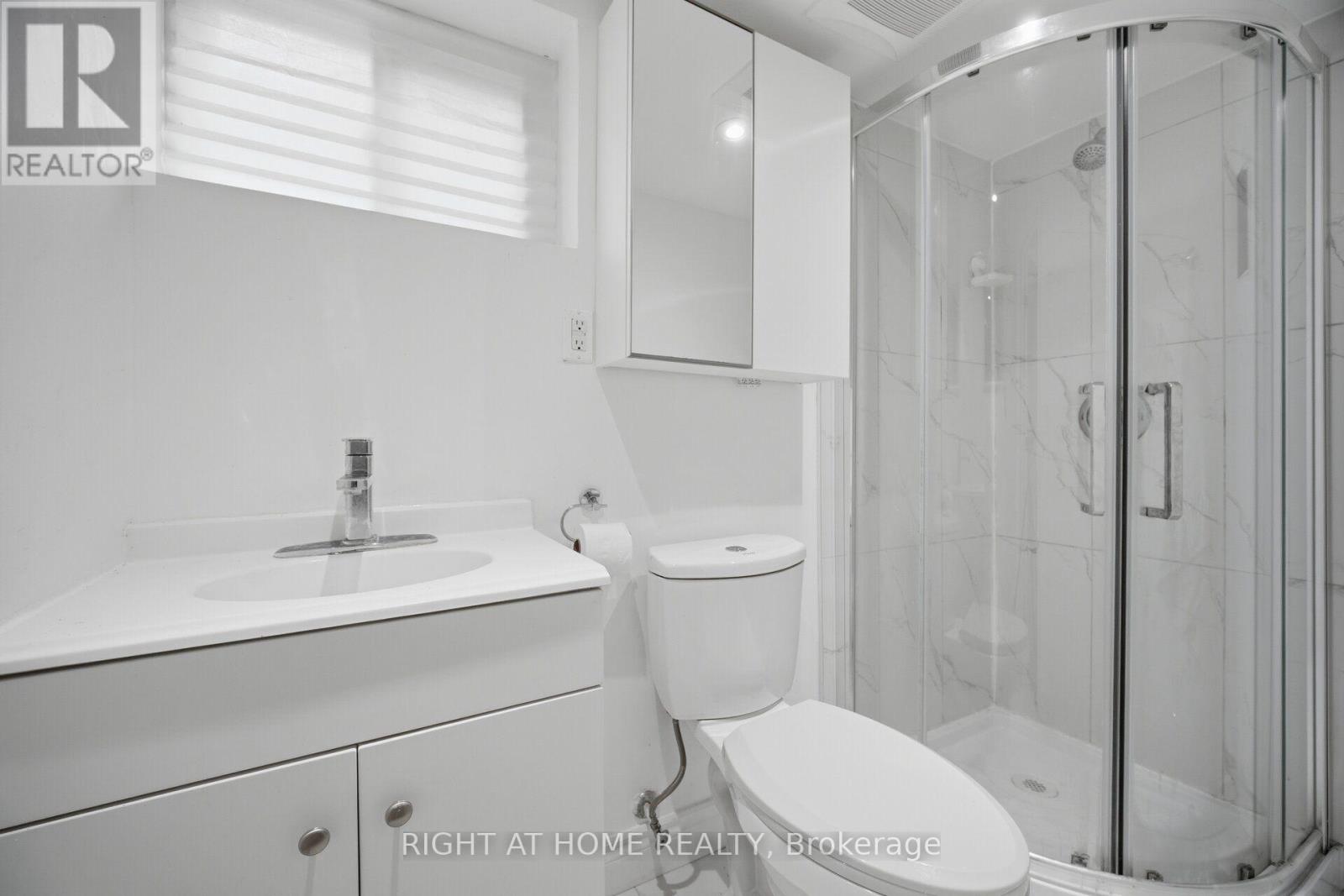 154 Martin Grove Road, Toronto, Ontario  M9B 4K9 - Photo 35 - W13581618