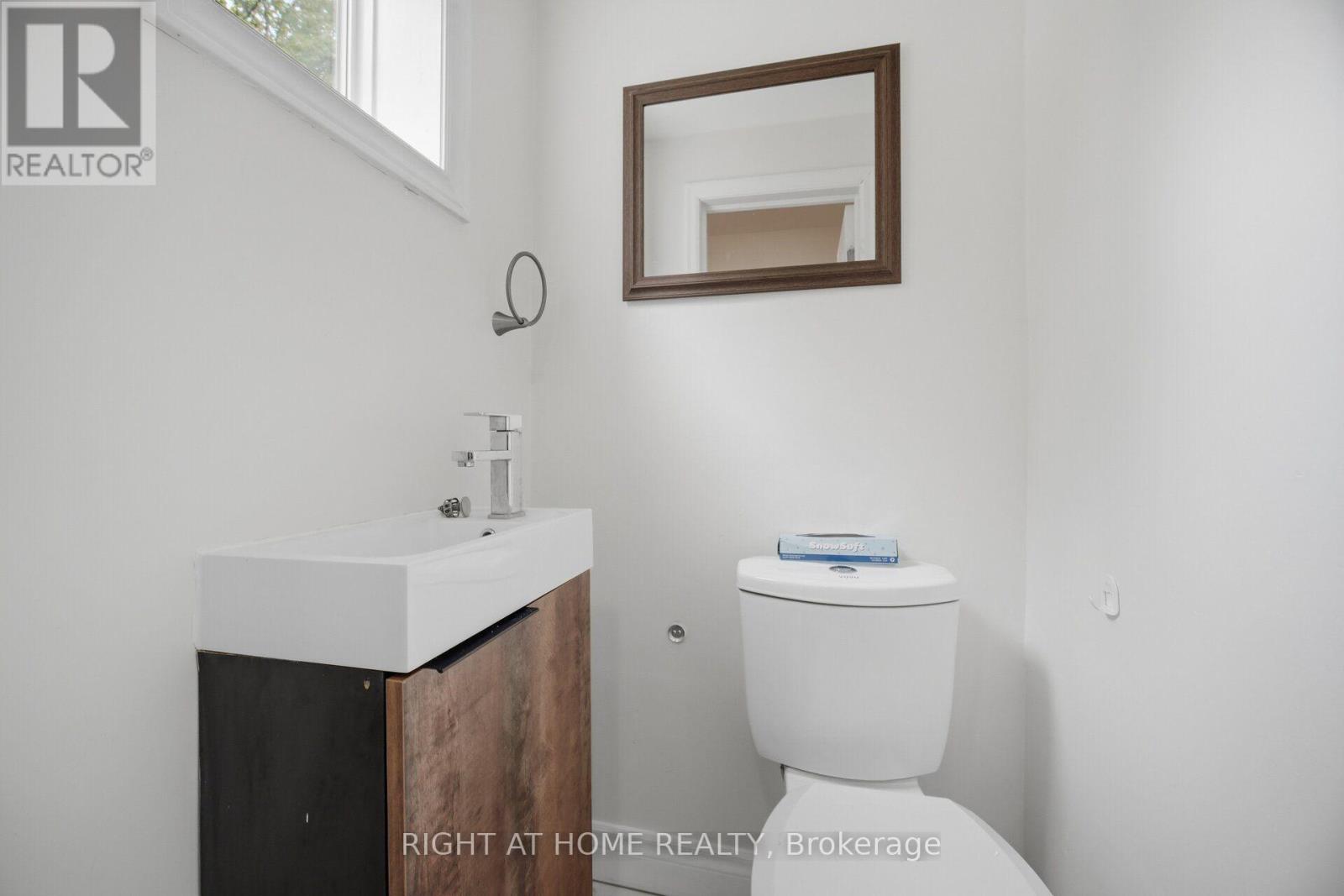 154 Martin Grove Road, Toronto, Ontario  M9B 4K9 - Photo 36 - W13581618