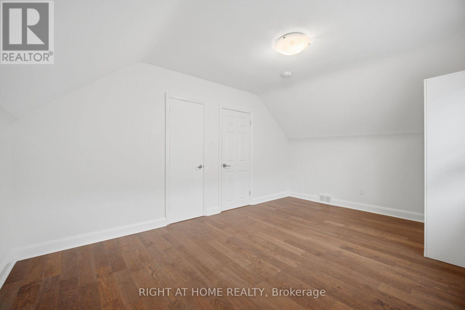 154 Martin Grove Road, Toronto, Ontario  M9B 4K9 - Photo 22 - W13581618