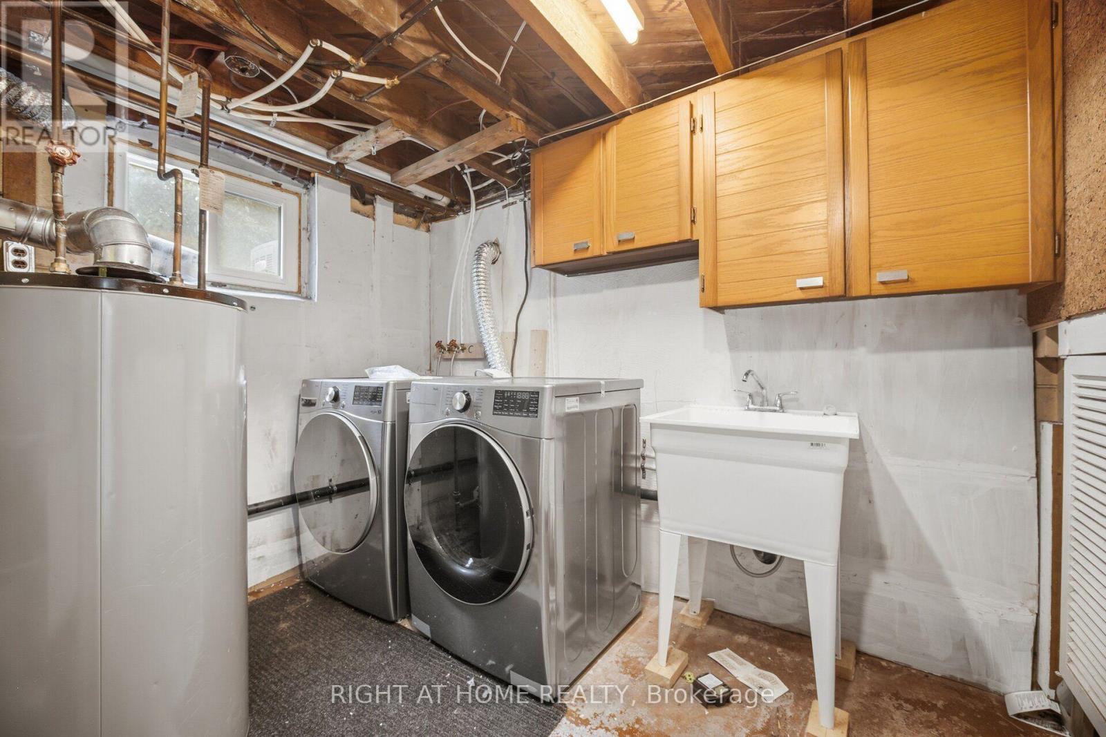 154 Martin Grove Road, Toronto, Ontario  M9B 4K9 - Photo 37 - W13581618