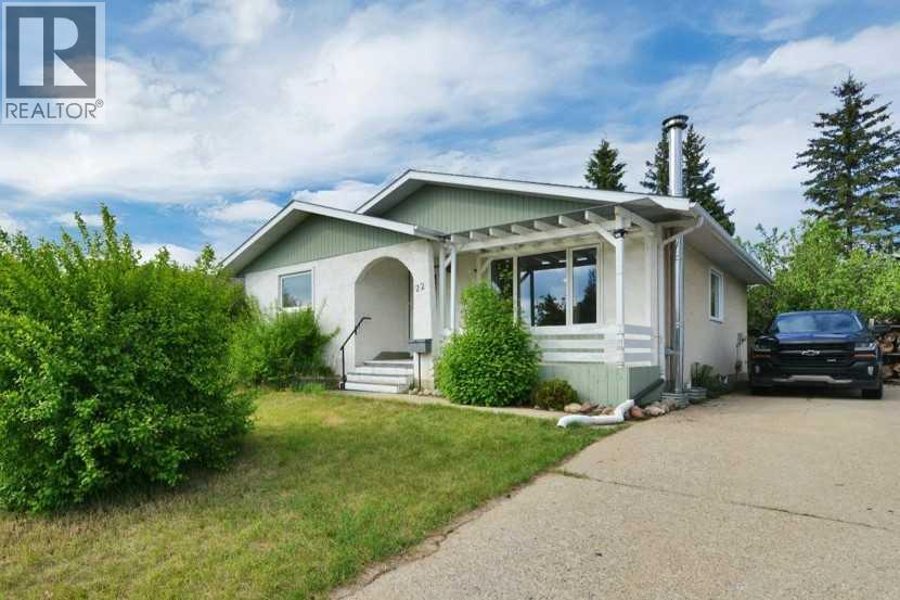 22 Blackstone Avenue, Lacombe, Alberta  T4L 1P7 - Photo 1 - A2317720