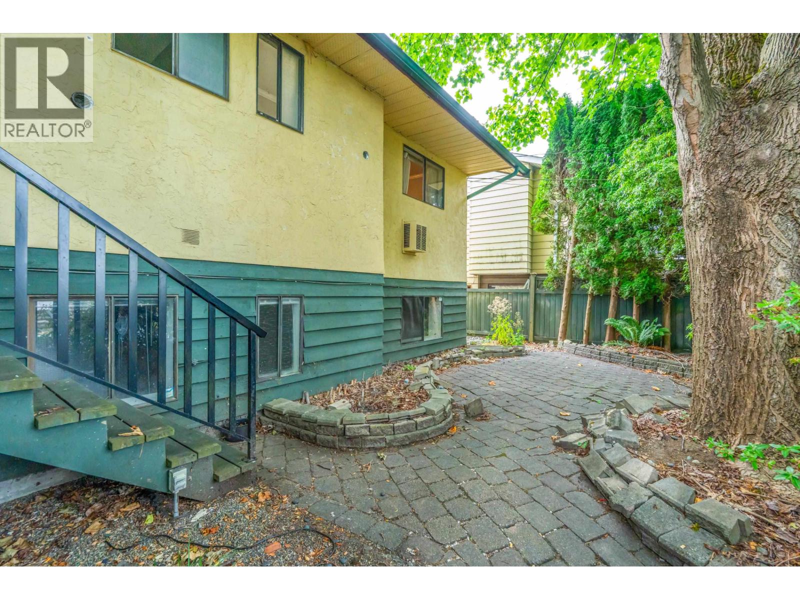 7132 Paulus Court, Burnaby, British Columbia  V5A 1N2 - Photo 33 - R3148245