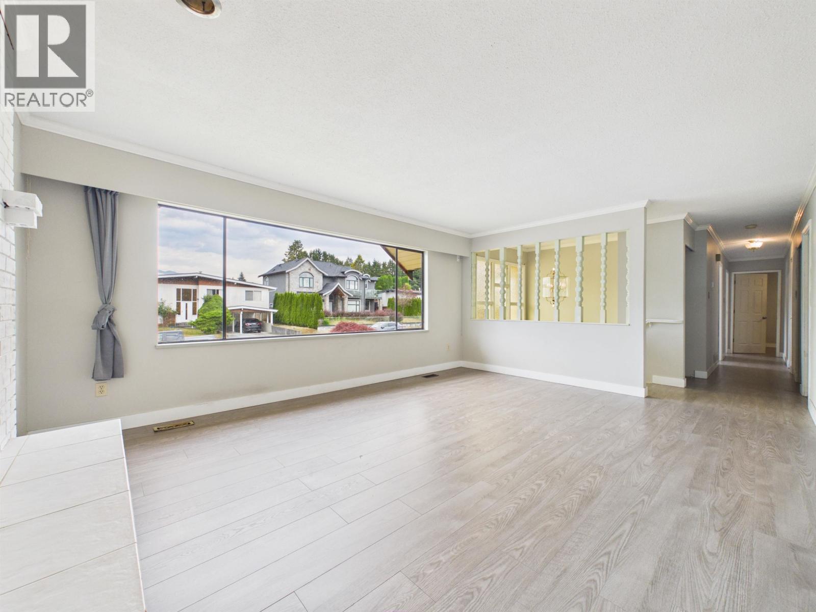 7132 Paulus Court, Burnaby, British Columbia  V5A 1N2 - Photo 8 - R3148245