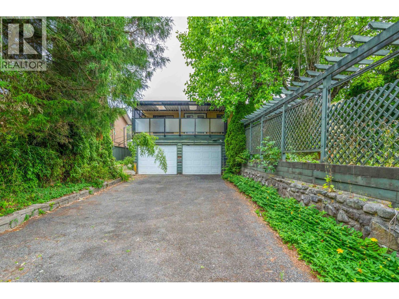7132 Paulus Court, Burnaby, British Columbia  V5A 1N2 - Photo 38 - R3148245