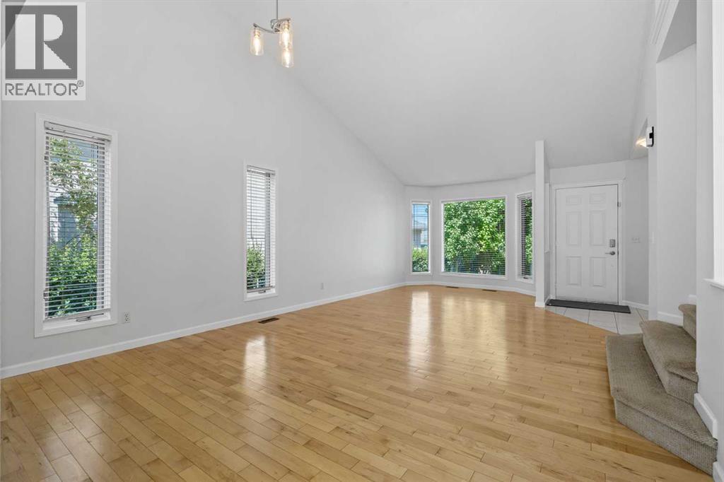 88 Sandringham Close Nw, Calgary, Alberta  T3K 3X1 - Photo 7 - A2329026