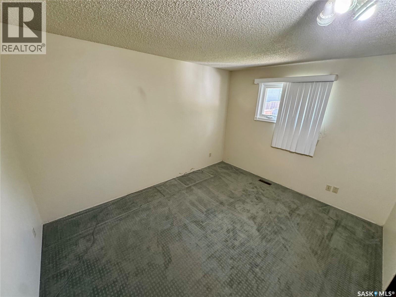 7303 Blakeney Drive, Regina, Saskatchewan  S4X 2N6 - Photo 6 - SK043197