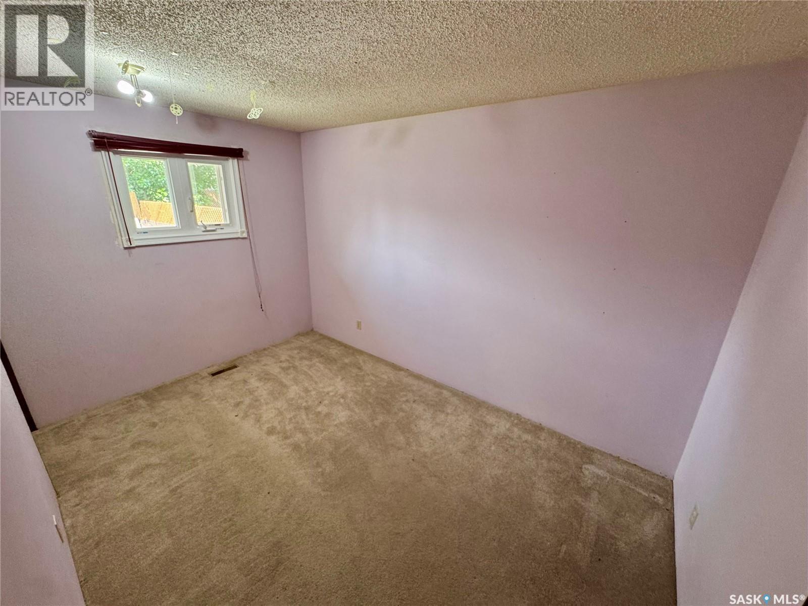 7303 Blakeney Drive, Regina, Saskatchewan  S4X 2N6 - Photo 7 - SK043197