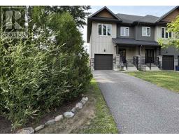 1 - 393 MANITOBA STREET N, Bracebridge, Ontario
