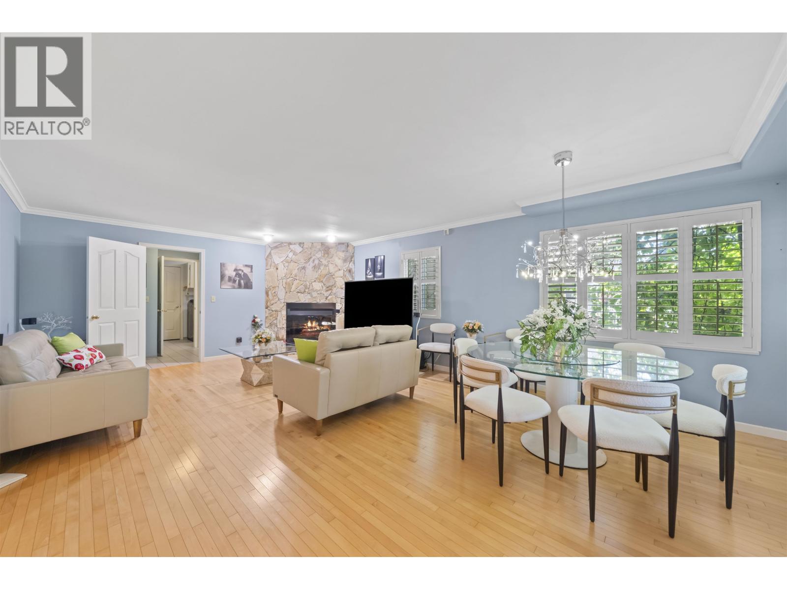 2445 Mowat Place, North Vancouver, British Columbia V7H 2X2 - Photo 8 - R3147965