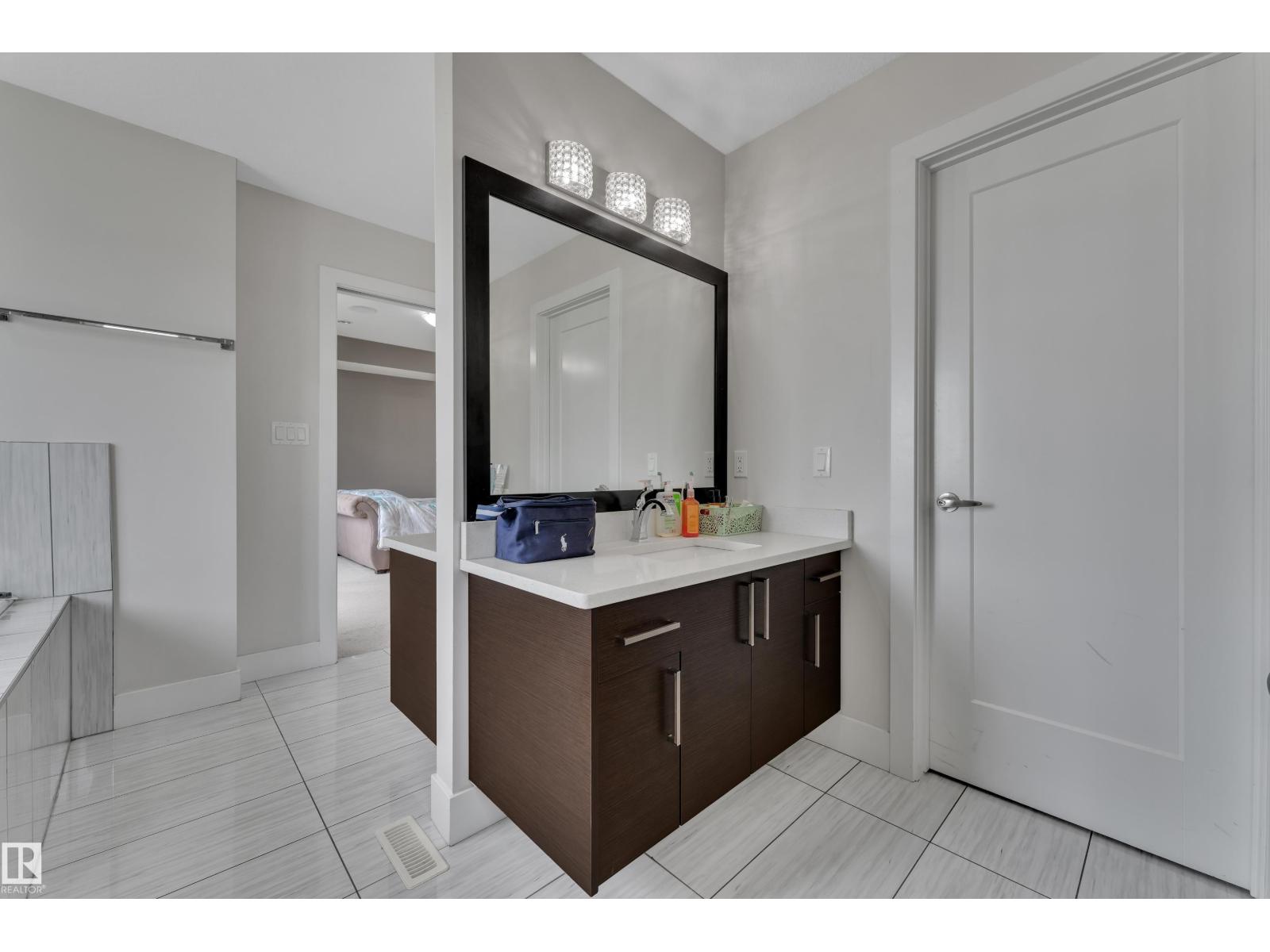 3001 55 St, Beaumont, Alberta  T4X 1C4 - Photo 41 - E4499890