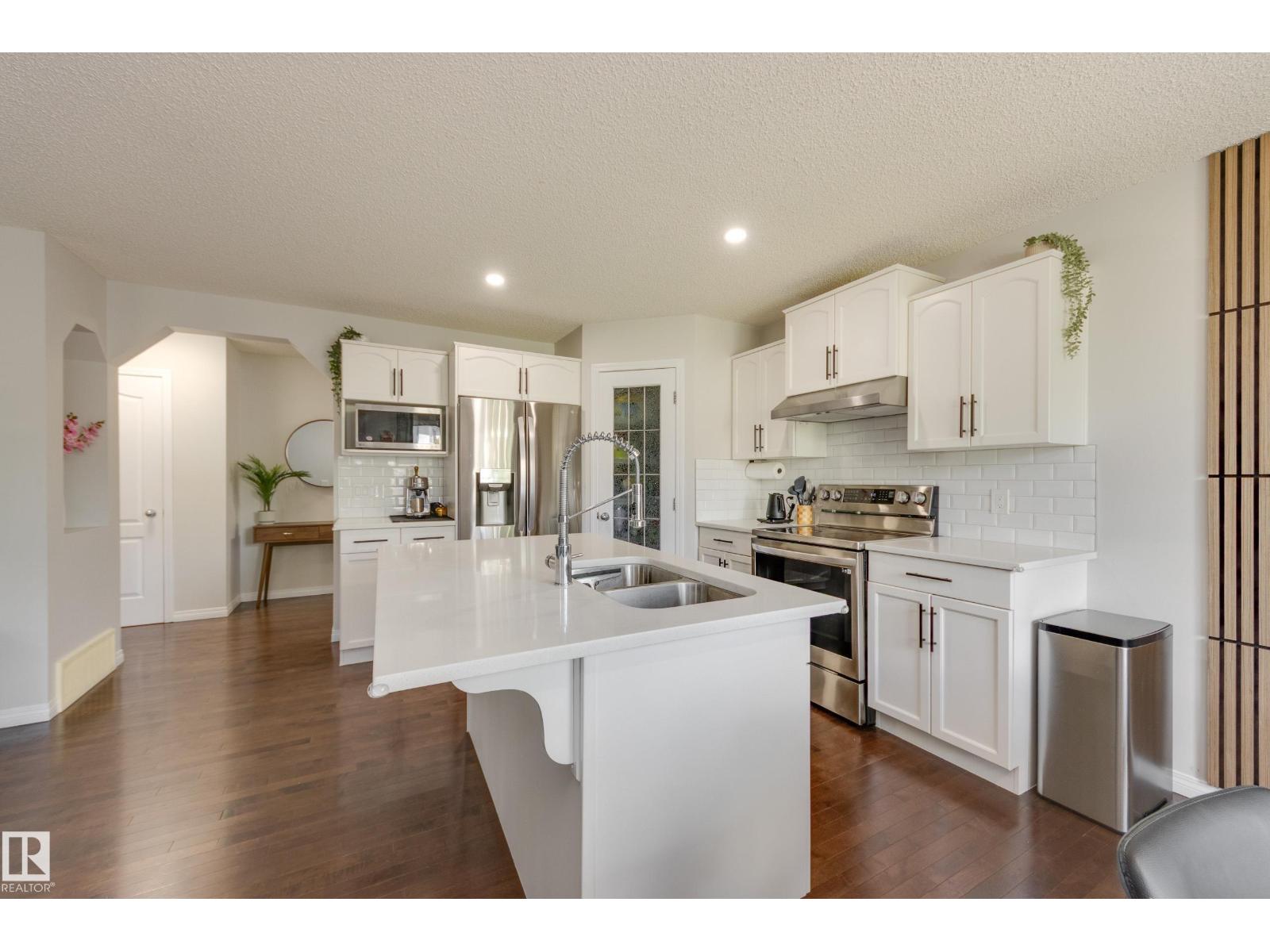 1305 Mcallister Wy SW, Edmonton, Alberta  T6W 1R5 - Photo 14 - E4499891