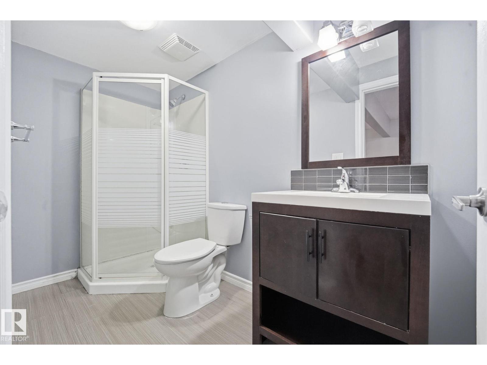 7043 22 Av SW, Edmonton, Alberta  T6X 0T8 - Photo 35 - E4499893