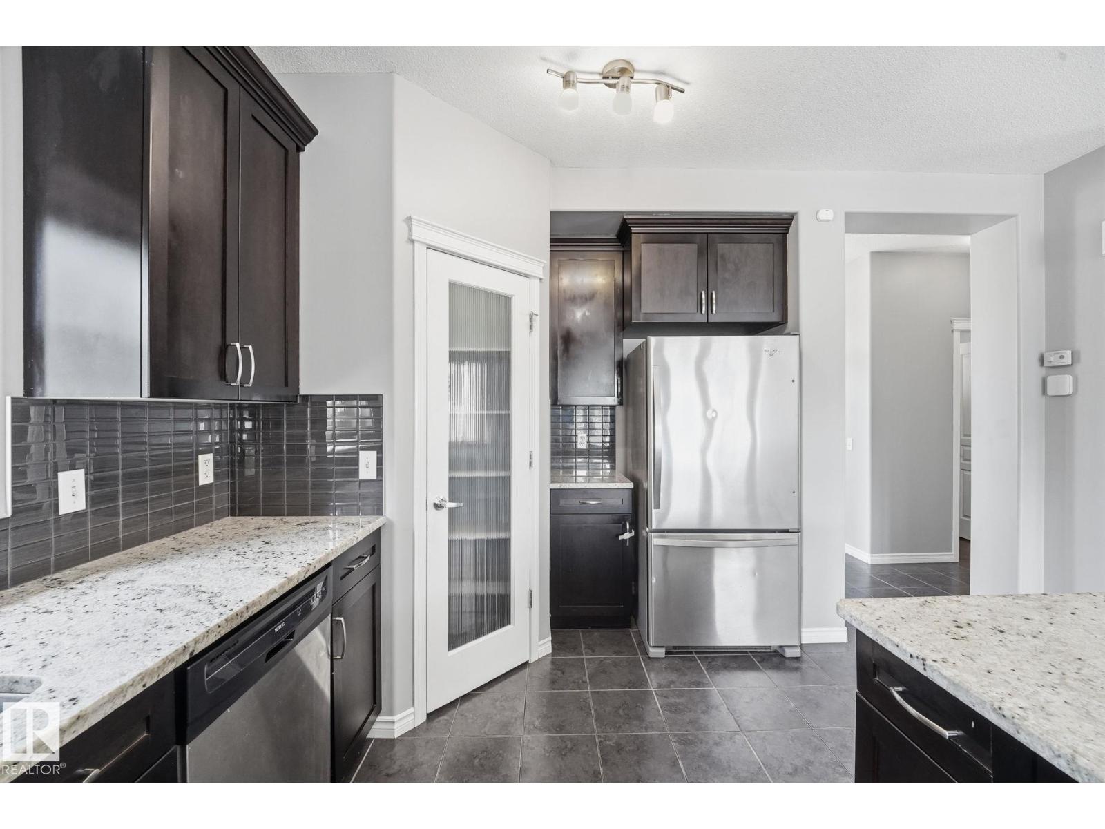7043 22 Av SW, Edmonton, Alberta  T6X 0T8 - Photo 9 - E4499893