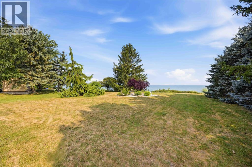4352 Lambton Lane, Plympton-Wyoming, Ontario  N0N 1J6 - Photo 49 - 26017243