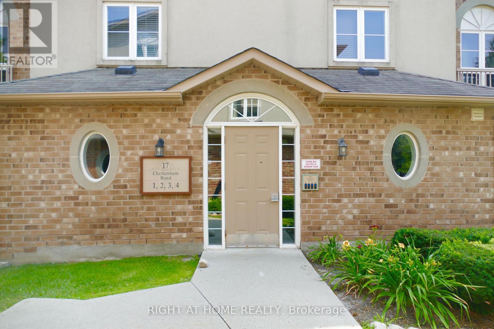 2 - 17 Cheltenham Road, Barrie, Ontario L4M 0E7 - Photo 32 - S13579924