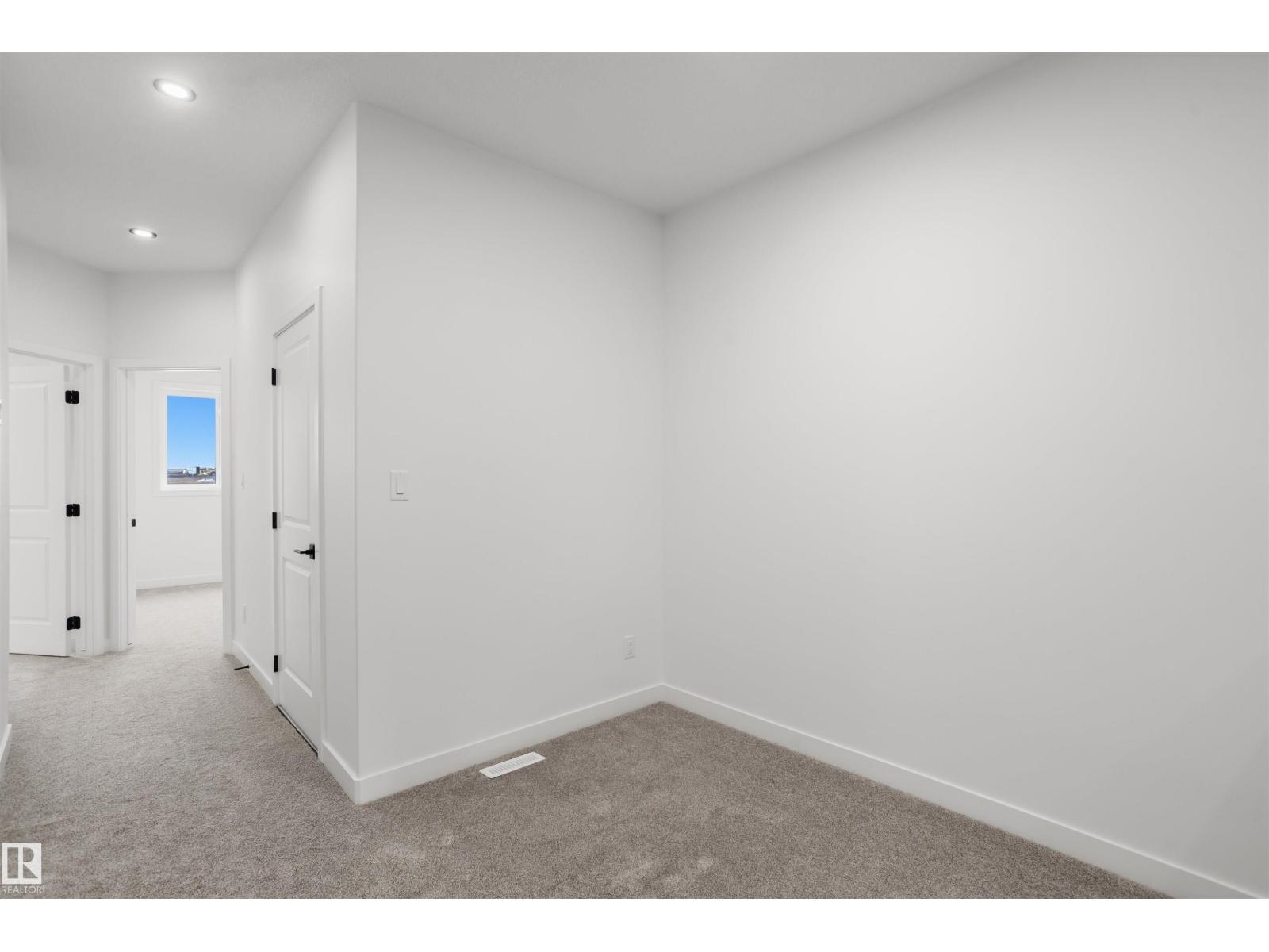 715 30 St SW, Edmonton, Alberta  T6X 3M3 - Photo 24 - E4499895