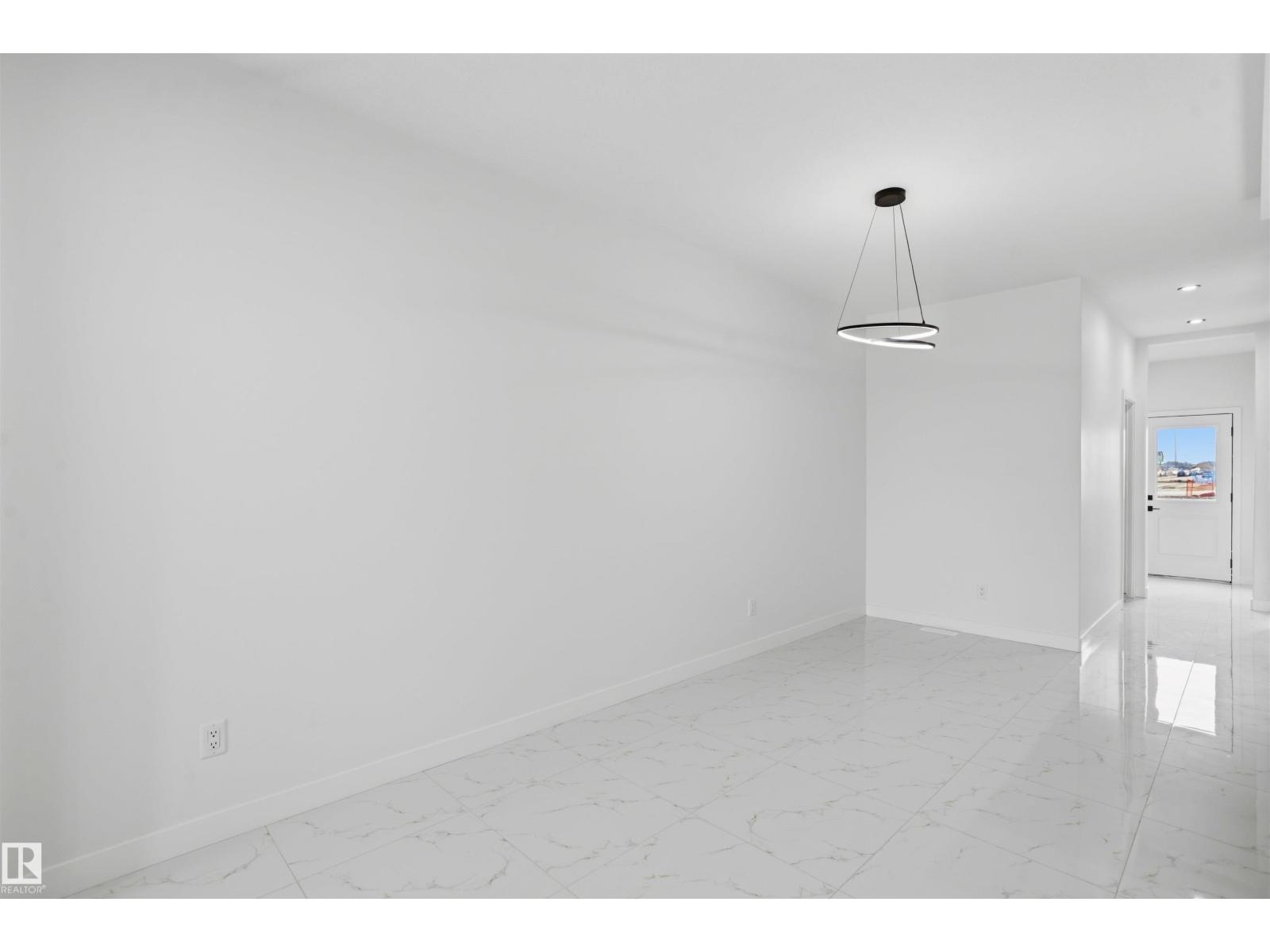 715 30 St SW, Edmonton, Alberta  T6X 3M3 - Photo 7 - E4499895