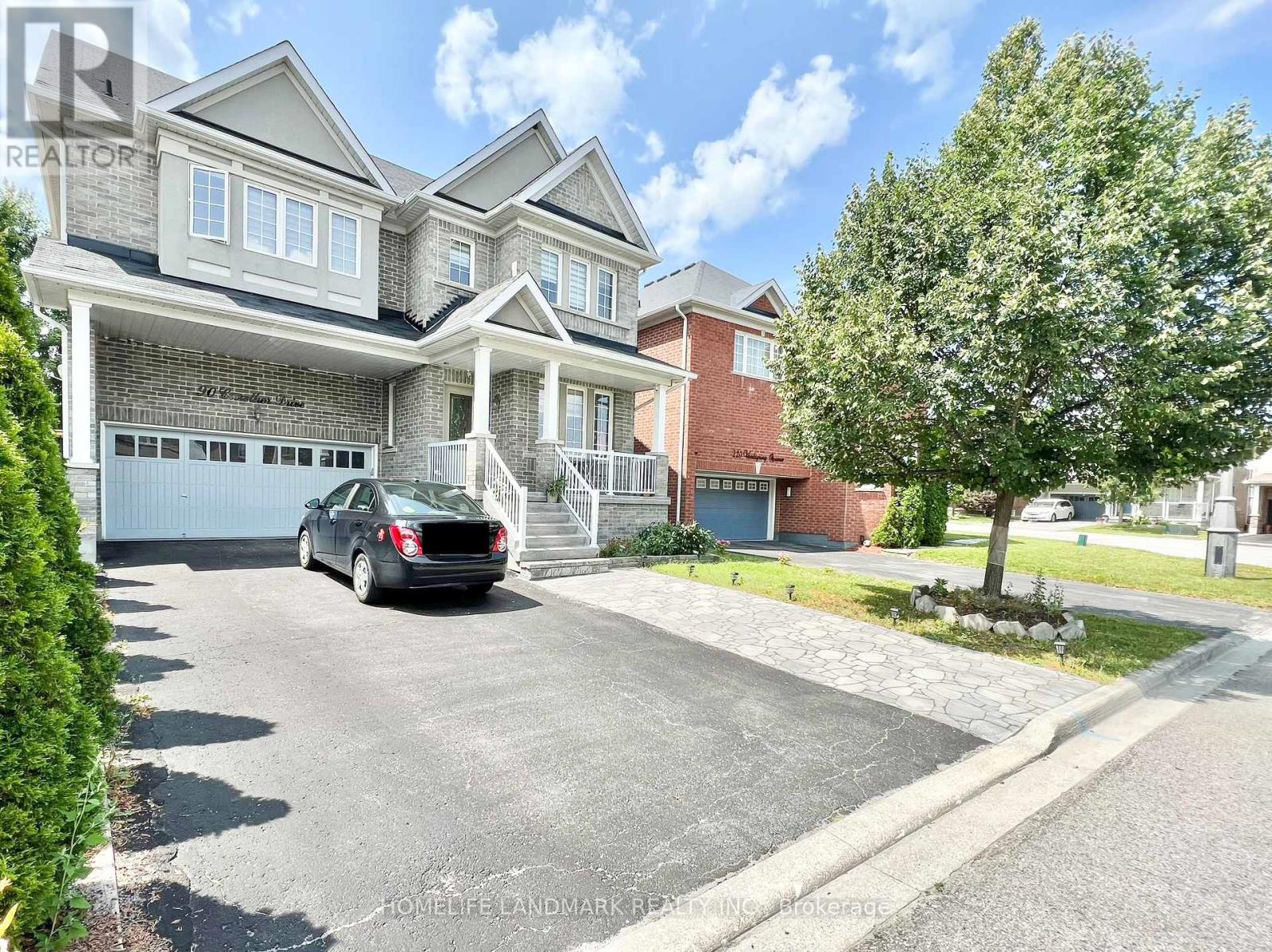 90 Crowther Drive, Newmarket, Ontario L3X 3G4 - Photo 2 - N13586660