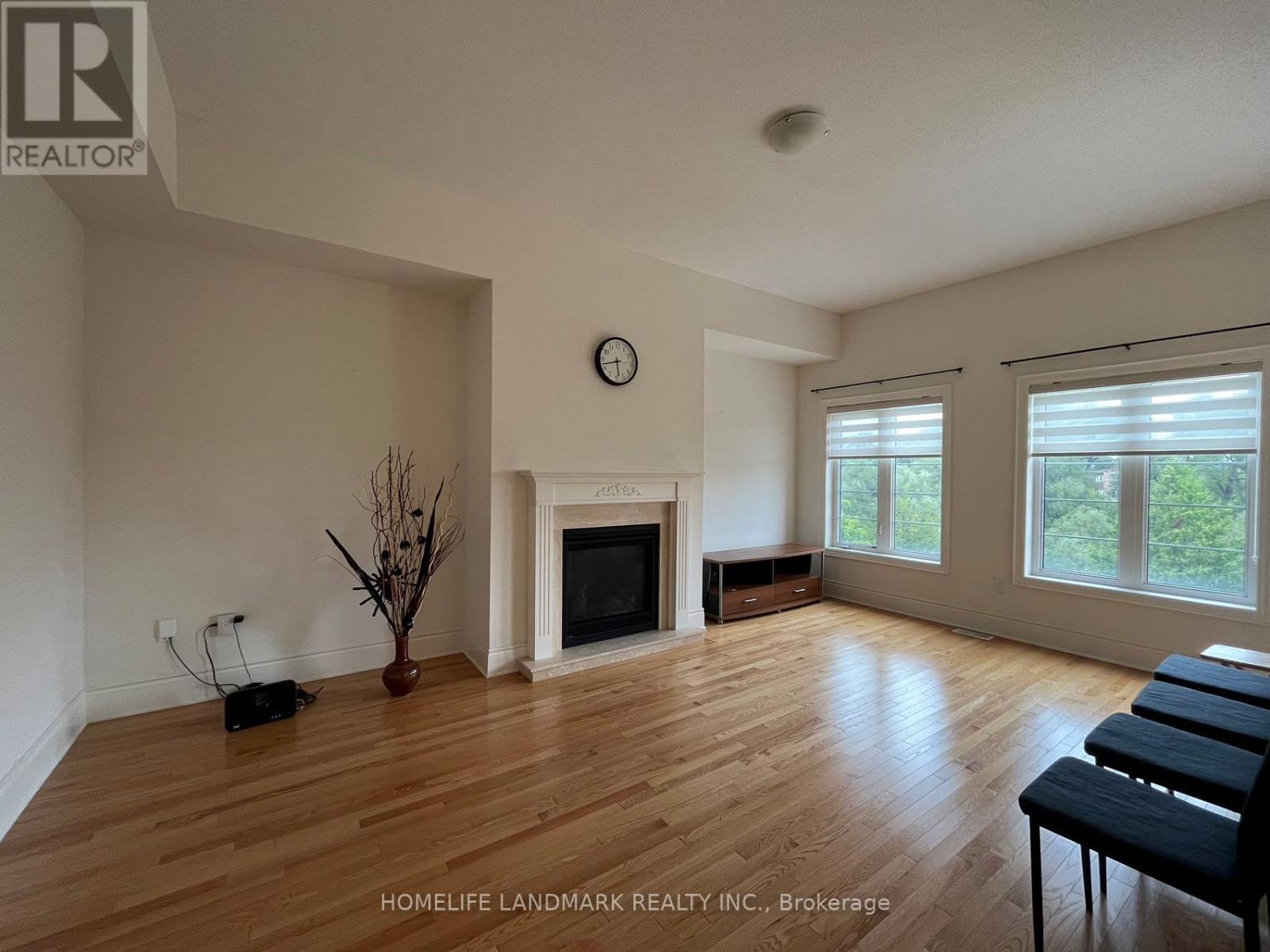 58 Briarfield Avenue E, East Gwillimbury, Ontario L9N 0P4 - Photo 2 - N13586674