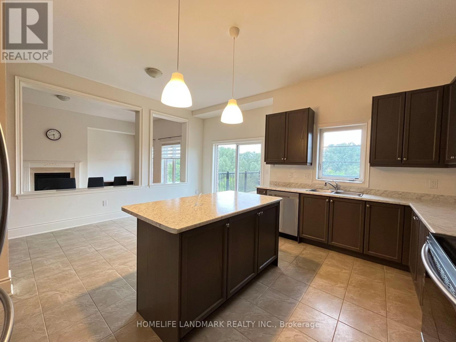58 Briarfield Avenue E, East Gwillimbury, Ontario L9N 0P4 - Photo 3 - N13586674