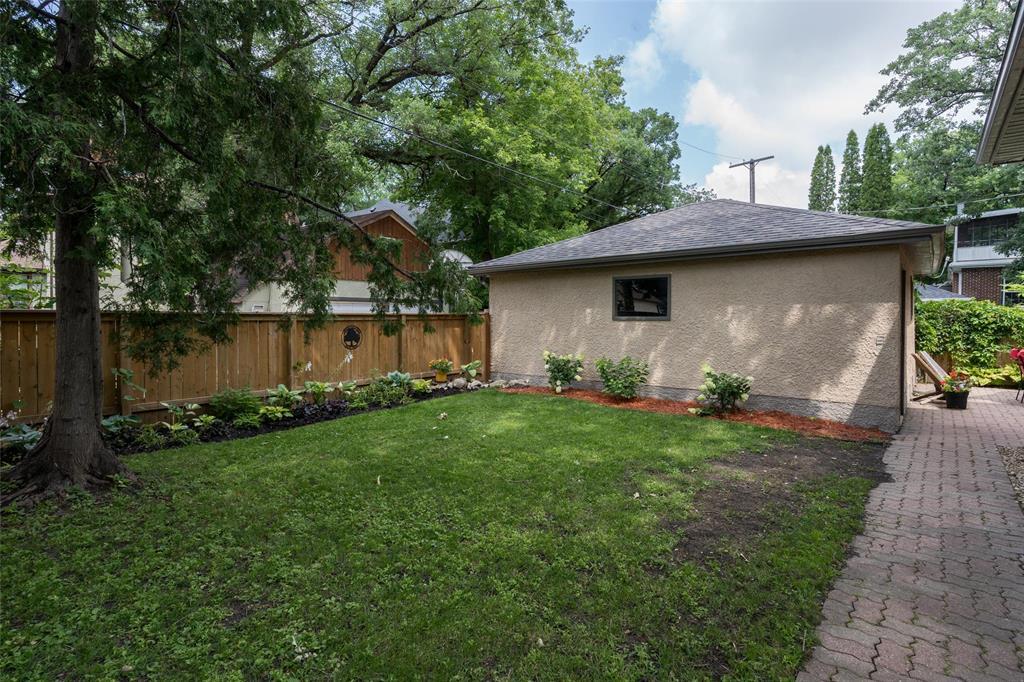 115 Brock Street, Winnipeg, Manitoba R3N 0Y5 - Photo 35 - 202617177