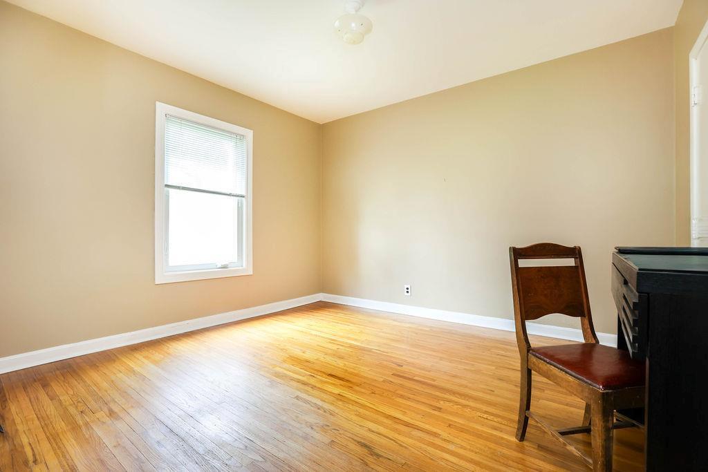 364 Guildford Street, Winnipeg, Manitoba R3J 2J7 - Photo 20 - 202617070