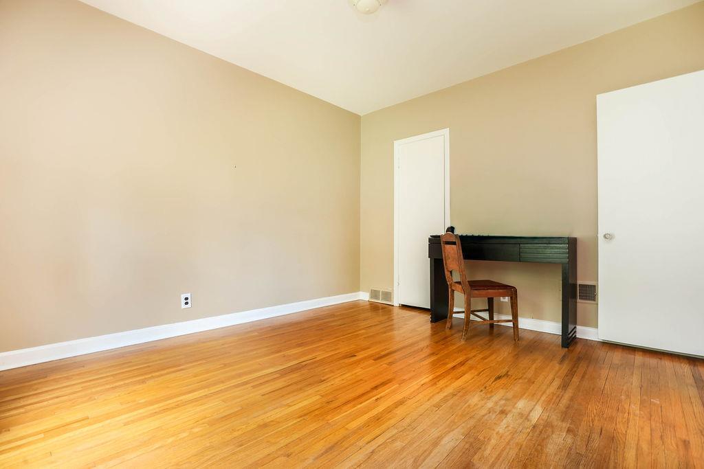 364 Guildford Street, Winnipeg, Manitoba R3J 2J7 - Photo 21 - 202617070