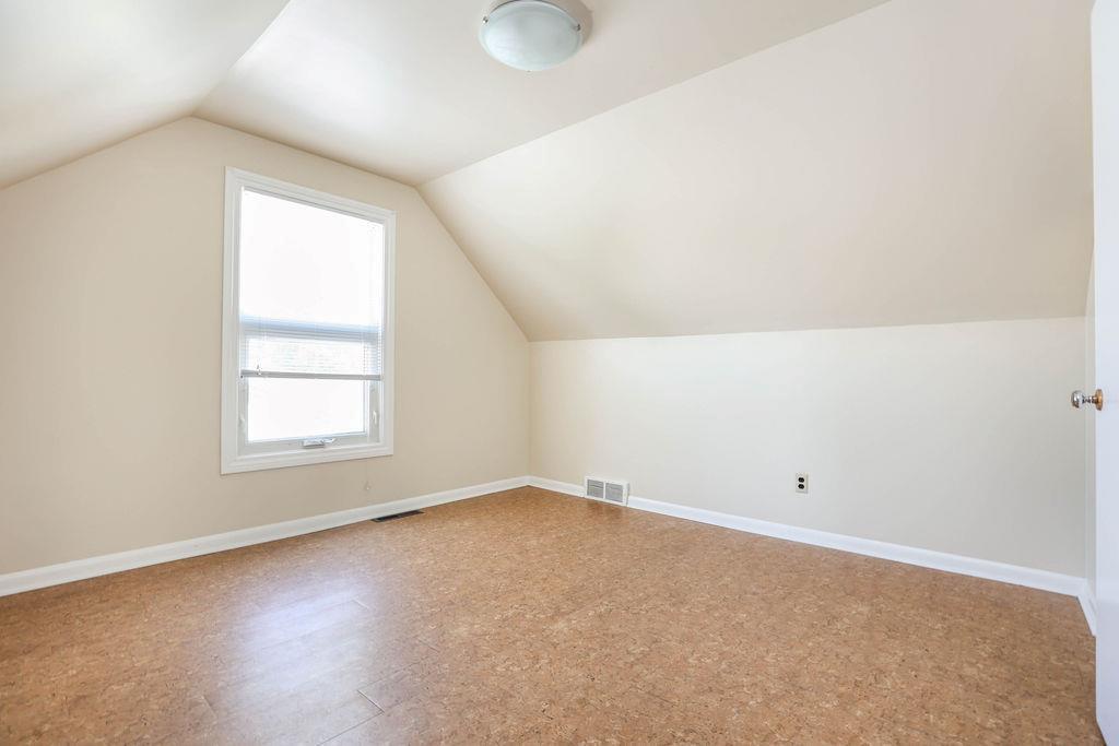 364 Guildford Street, Winnipeg, Manitoba R3J 2J7 - Photo 27 - 202617070