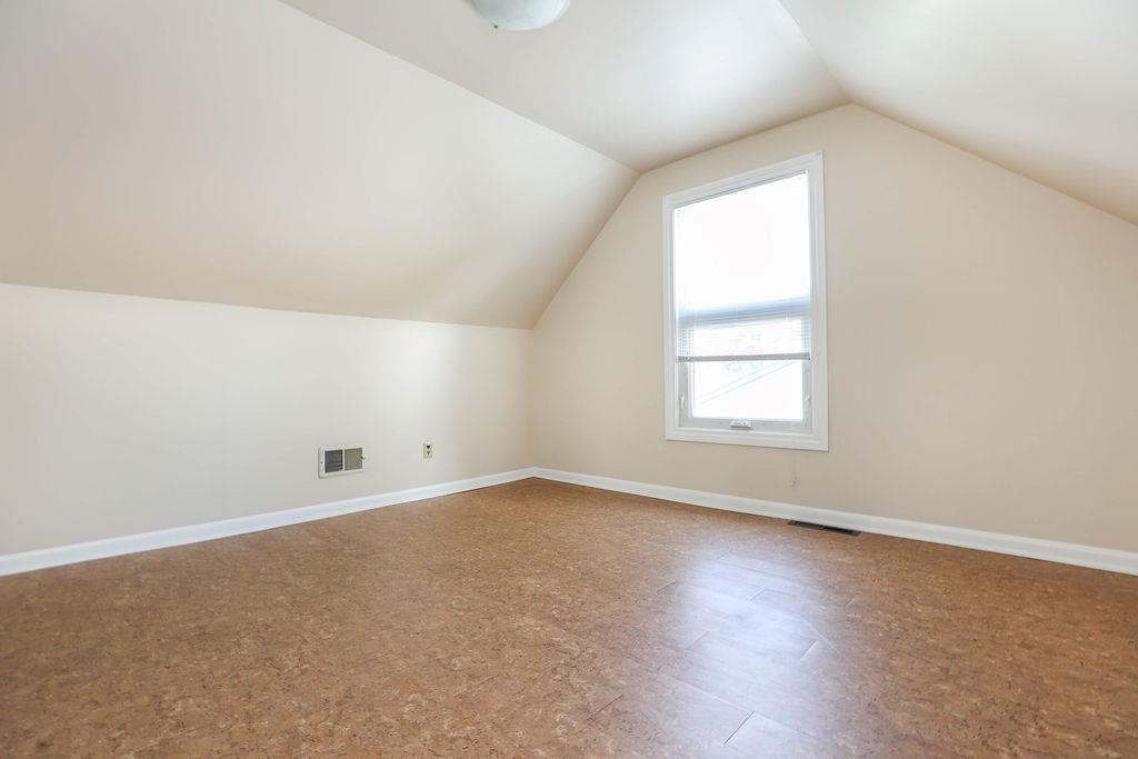 364 Guildford Street, Winnipeg, Manitoba R3J 2J7 - Photo 29 - 202617070