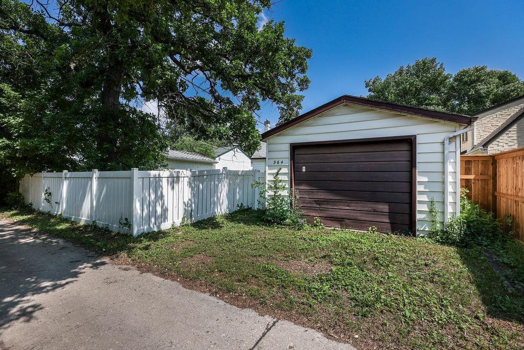 364 Guildford Street, Winnipeg, Manitoba R3J 2J7 - Photo 45 - 202617070