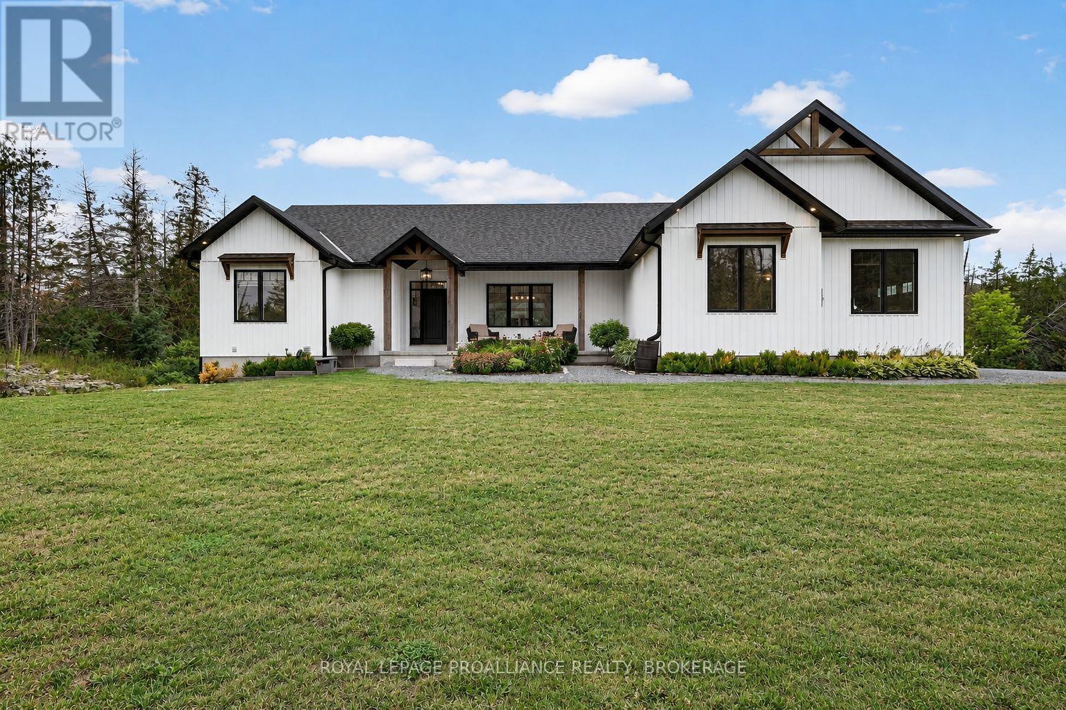 4575 BLESSINGTON ROAD, Tyendinaga, Ontario