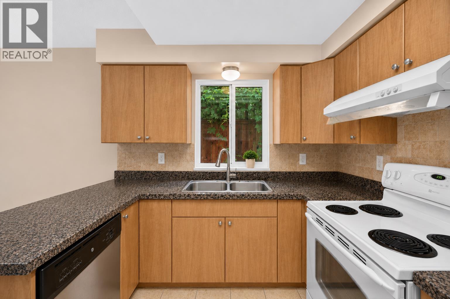 10441 Hollybank Drive, Richmond, British Columbia  V7E 4S4 - Photo 15 - R3148244