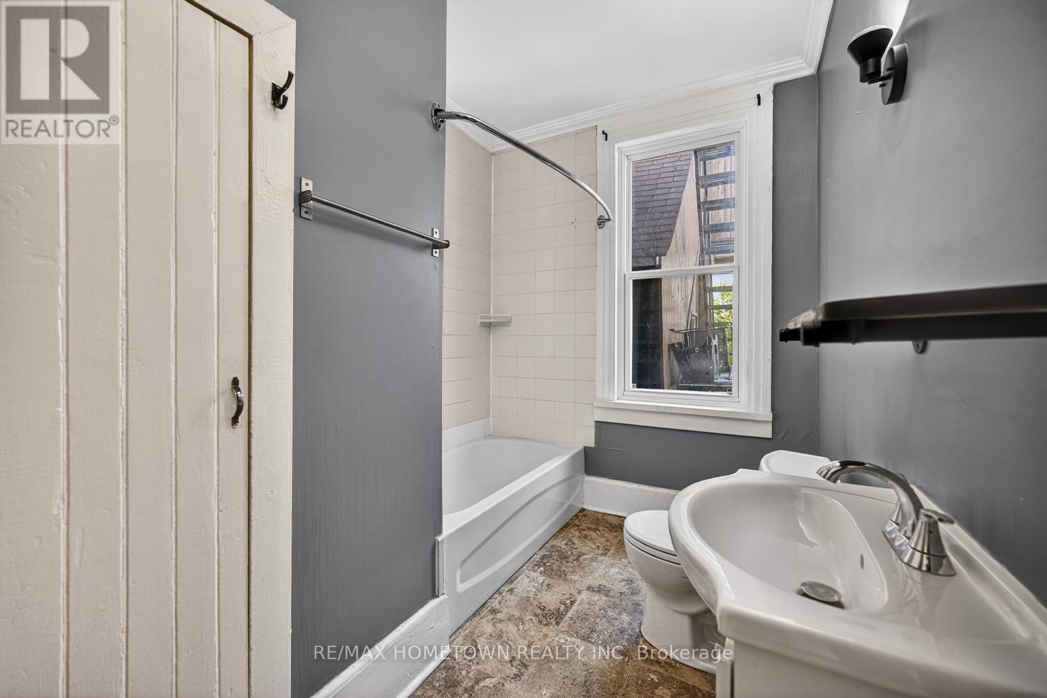 61 Pearl Street E, Brockville, Ontario  K6V 1P6 - Photo 34 - X13157882