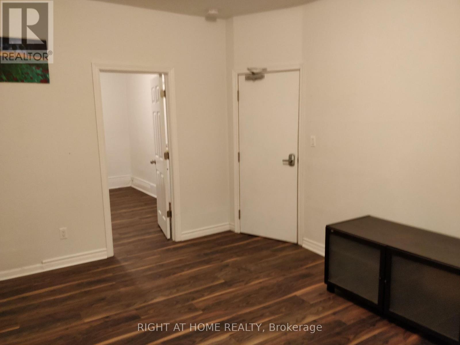1 - 715 Ossington Avenue, Toronto, Ontario  M6G 3T6 - Photo 7 - C13586696