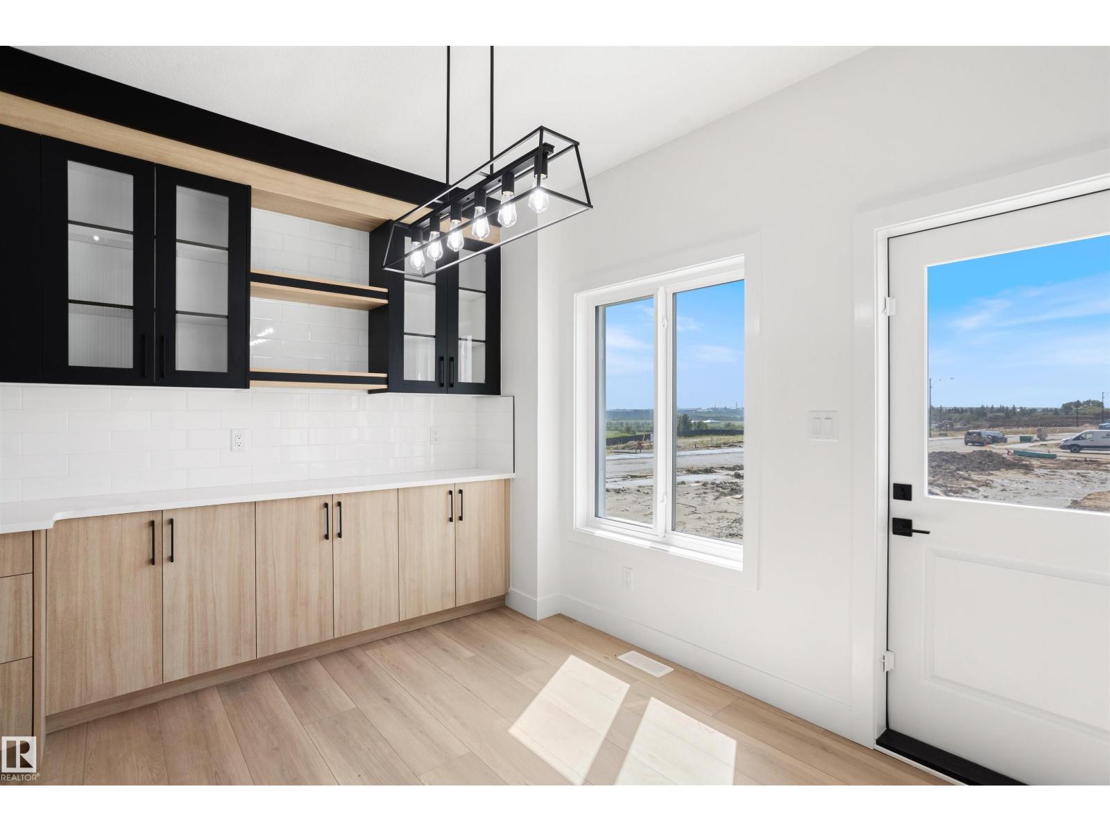 819 158 Av NE, Edmonton, Alberta  T5Y 4M9 - Photo 14 - E4499899
