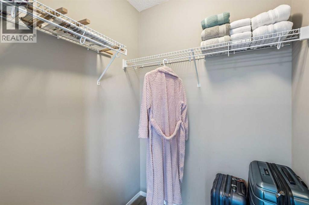 23 Toscana Gardens NW, Calgary, Alberta  T3L 3C2 - Photo 33 - A2329823