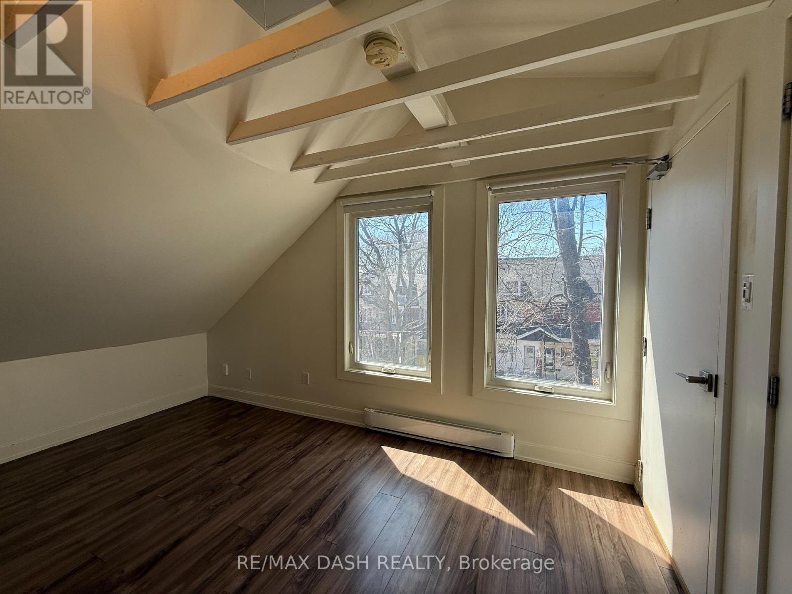 4 - 263 Boston Avenue, Toronto, Ontario M4M 2V4 - Photo 10 - E13586742