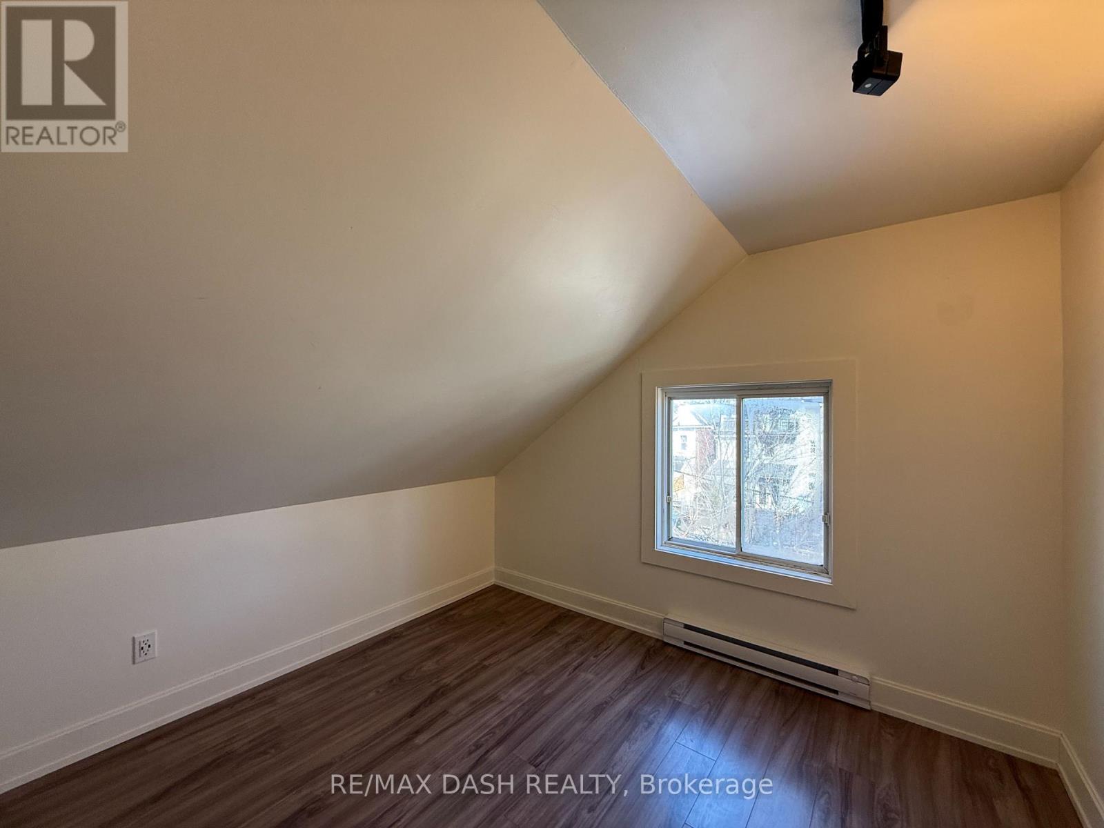 4 - 263 Boston Avenue, Toronto, Ontario M4M 2V4 - Photo 21 - E13586742