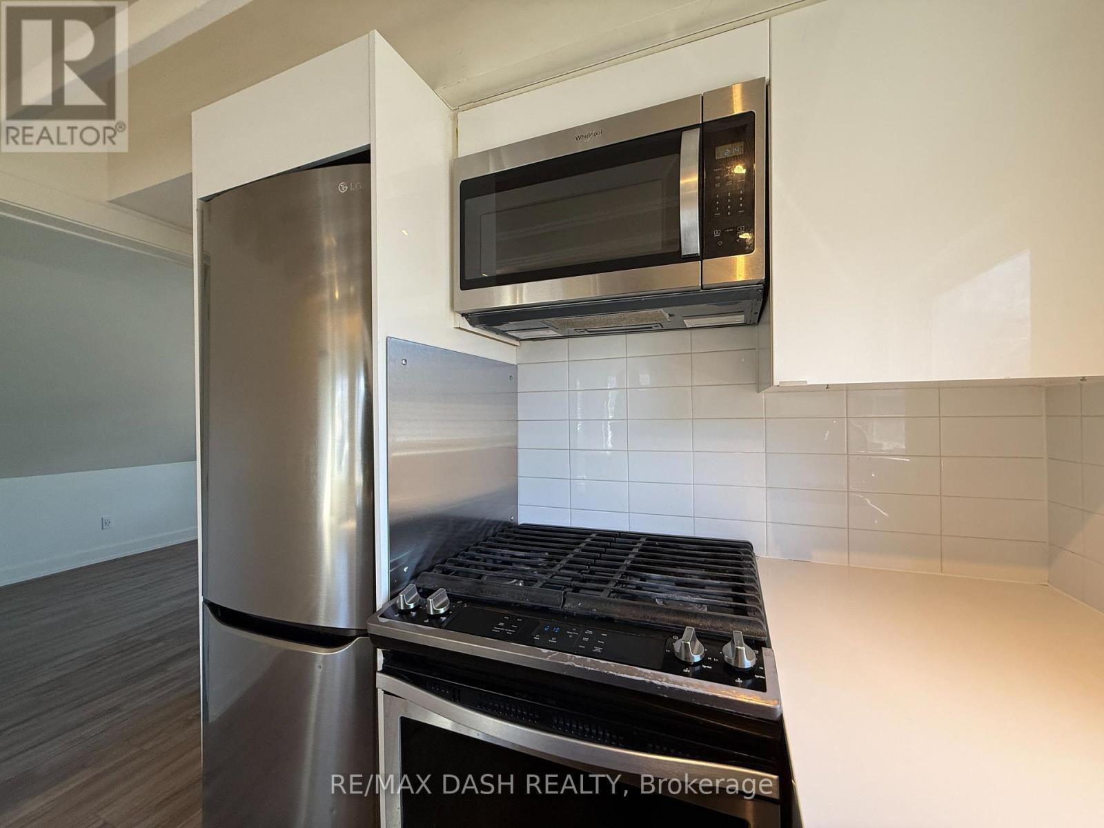 4 - 263 Boston Avenue, Toronto, Ontario M4M 2V4 - Photo 8 - E13586742