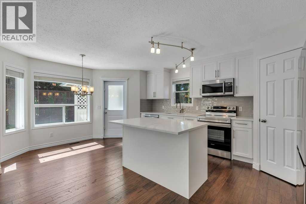 96 Valley Brook Circle Nw, Calgary, Alberta  T3B 5S2 - Photo 11 - A2330313