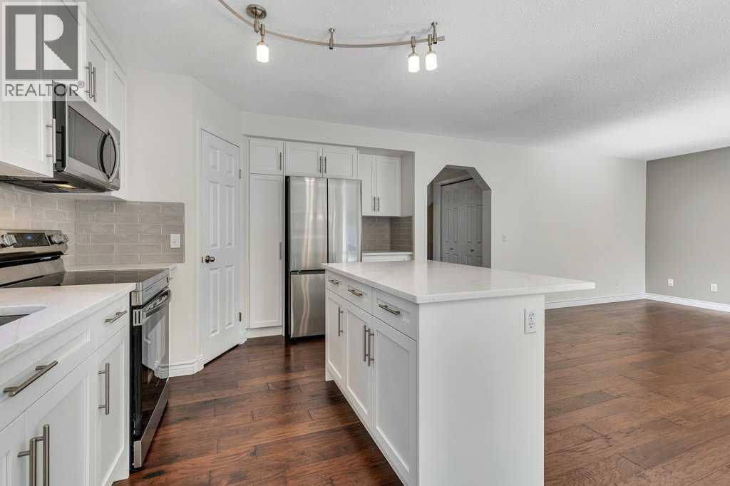 96 Valley Brook Circle Nw, Calgary, Alberta  T3B 5S2 - Photo 17 - A2330313