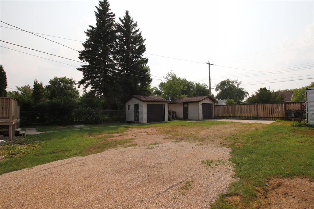 620 Hogan Avenue, The Pas, Manitoba  R9A 1L1 - Photo 18 - 202617084