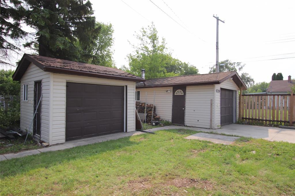 620 Hogan Avenue, The Pas, Manitoba  R9A 1L1 - Photo 17 - 202617084