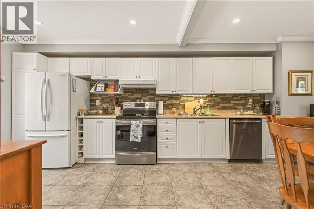 2241 Mountain Grove Avenue Unit# 90, Burlington, Ontario  L7P 2H8 - Photo 6 - 40845392
