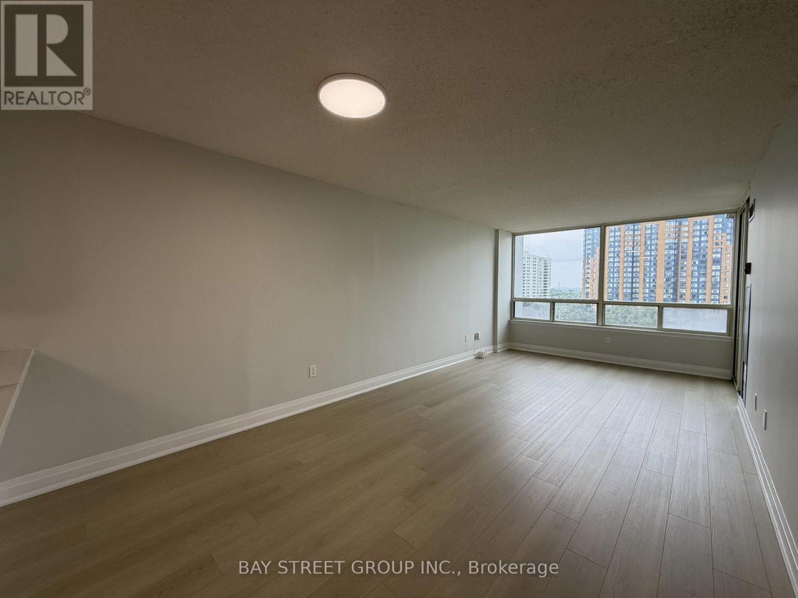 807 - 300 Alton Towers Circle, Toronto, Ontario  M1V 4X9 - Photo 12 - E13586770