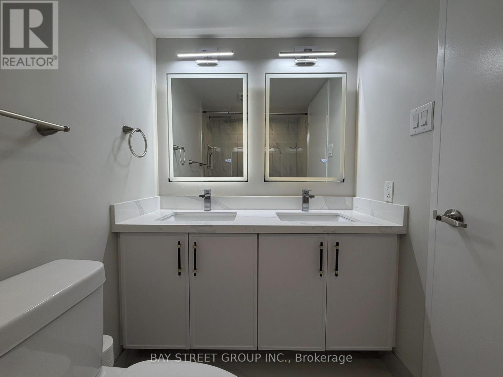 807 - 300 Alton Towers Circle, Toronto, Ontario  M1V 4X9 - Photo 4 - E13586770