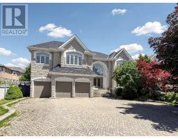 16 FRYBROOK CRESCENT, Richmond Hill, Ontario