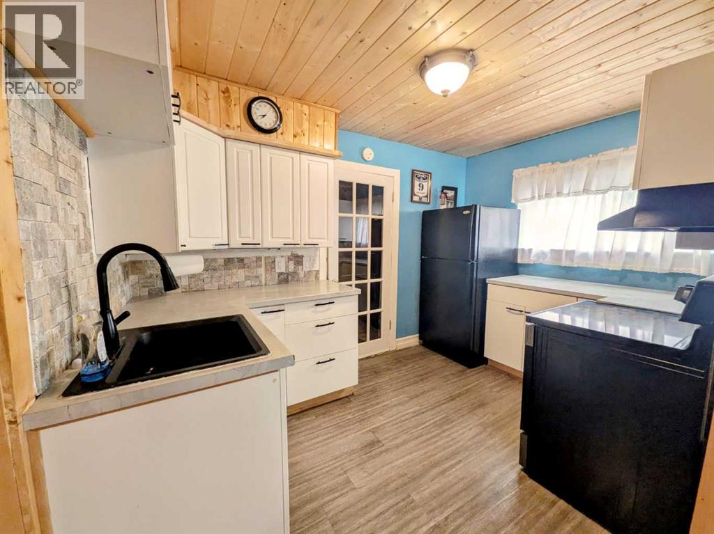 4824 47 Avenue, Spirit River, Alberta  T0H 3G0 - Photo 3 - A2321119