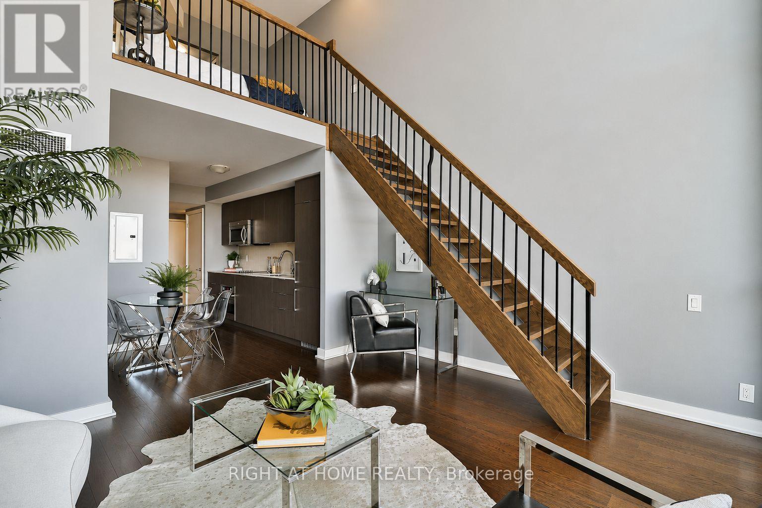 612 - 5 Hanna Avenue, Toronto, Ontario M6K 0B3 - Photo 2 - C13586794